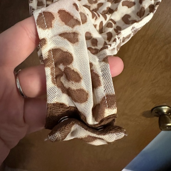 Vine and Valley Sheet Leopard Bodysuit - Picture 5 of 5